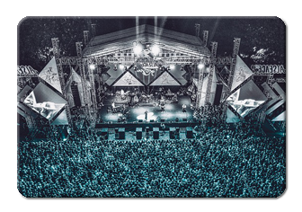 表彰式や式典などに使えそうな荘厳、壮大さを感じる曲調