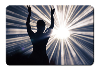 オープニングやエンディングなどテーマ曲として使えそうな曲調